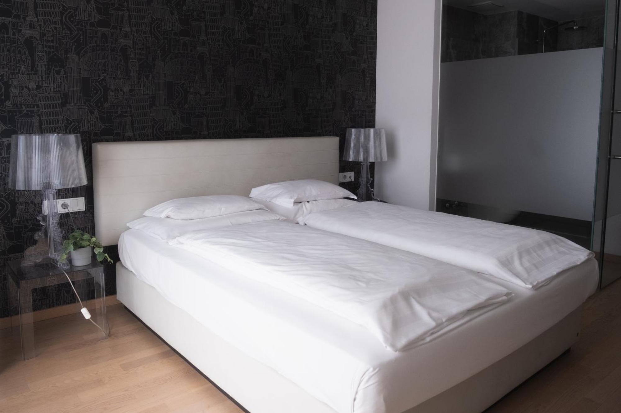 City-hotel 4*
