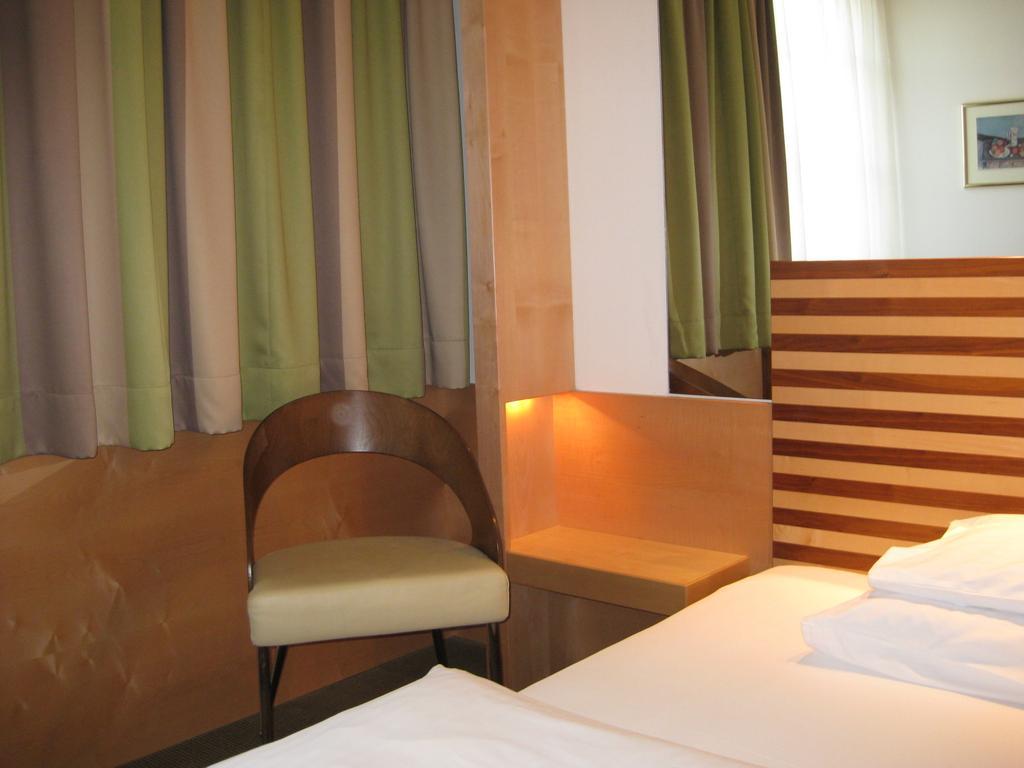 Hotel City-hotel